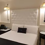Hotel Domus Mea